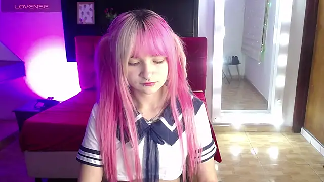 _Charlotte_Collins_ live cam on StripChat