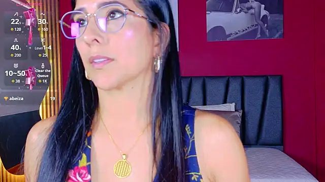 Sunny_River live cam on StripChat