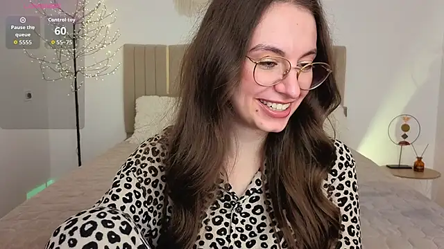 Real_cutie1 webcam