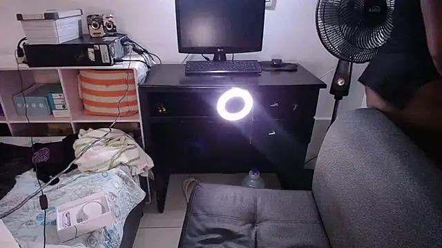 yselahot webcam