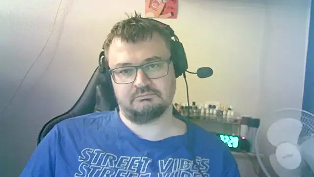 SirAbuser webcam