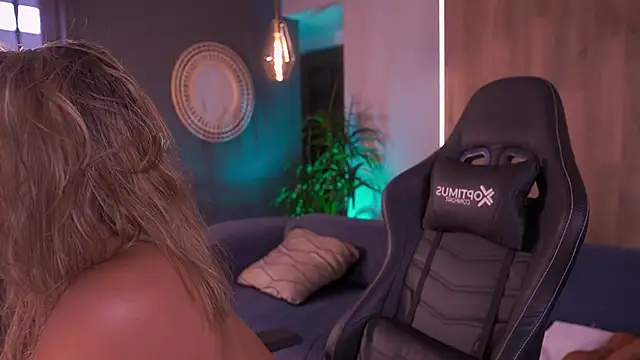 KylaMorrison webcam