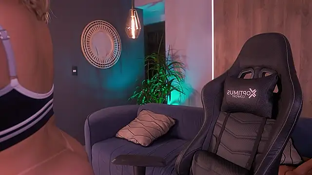 KylaMorrison webcam