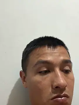 astromm90 live cam on StripChat