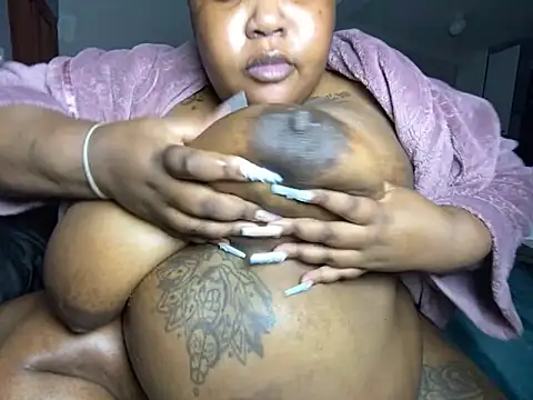 MissLola27 webcam