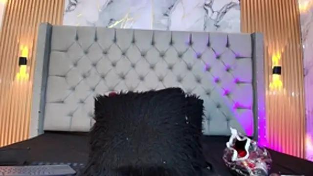 La_indiia live sex cam