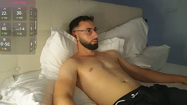 RyanStorm_ live cam on StripChat