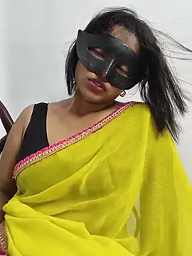 Cute-aryaa webcam