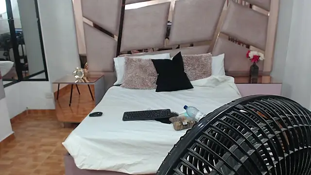 MartinaaFit webcam