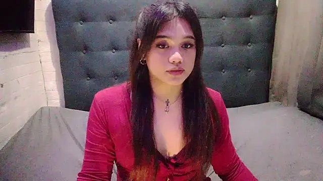 Ur_WifeyMarie webcam