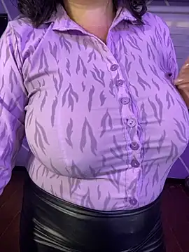 MiiaaJoness
