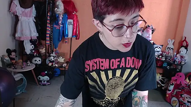 MissMiia2 live cam on StripChat