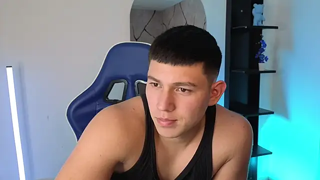 JamesCr_ live sex cam