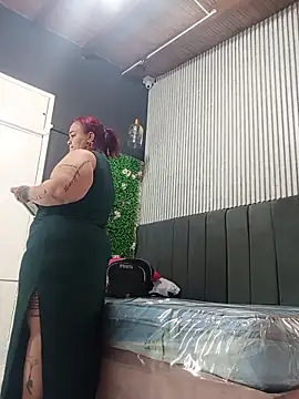 OneLustyBBW live cam on StripChat