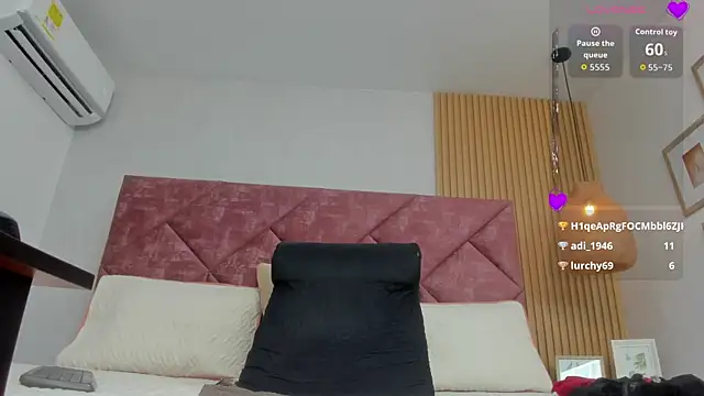 Gabriela_1x live cam on StripChat