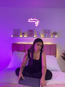 I_Samanthaa live cam on StripChat