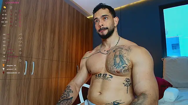 massimo_visconti (M young) - 🔥let's warm up the room naked🔥