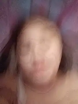 Pivi12 live cam on StripChat