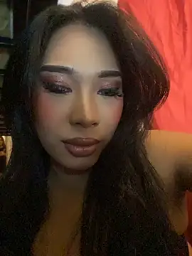 hugecock_tamira webcam