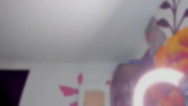 YariRose webcam
