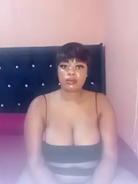Luciouslips00