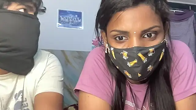 TN_IN_Romantic_Couples webcam