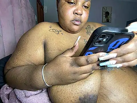 MissLola27 webcam
