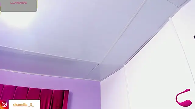 Shanelle__