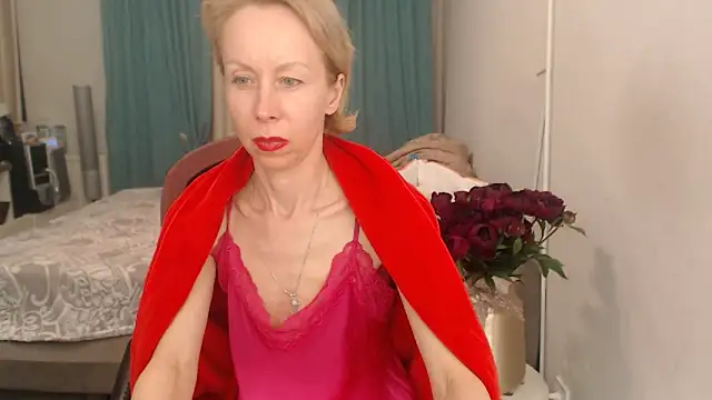 LuxuryNika webcam