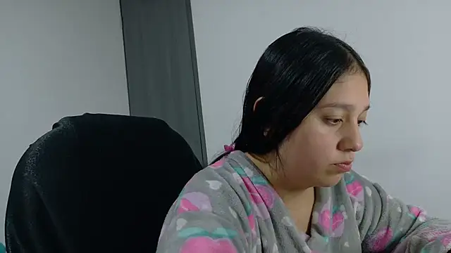 KOREN_JALAA live cam on StripChat
