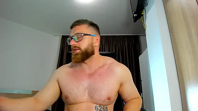 Findom_guy live cam on StripChat
