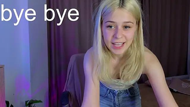 ApheliaStar live cam on StripChat