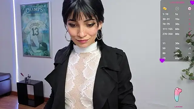 chloehanna live cam on StripChat
