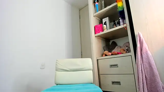shantallhotxx webcam
