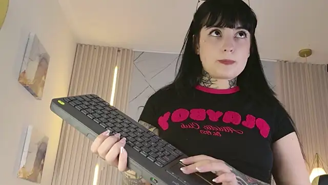 Lilith_Ink99 webcam