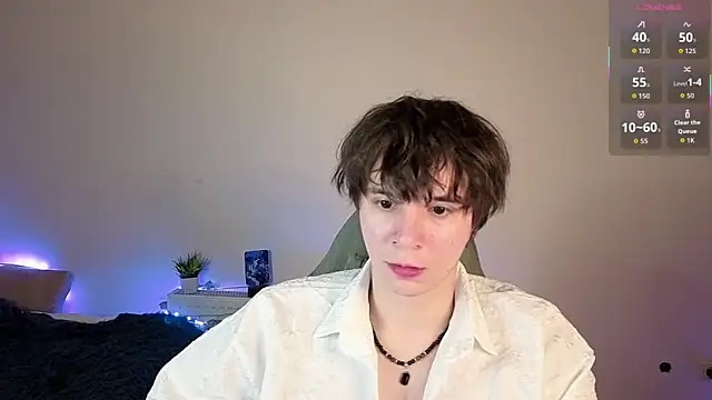 AnthonyCuutie webcam