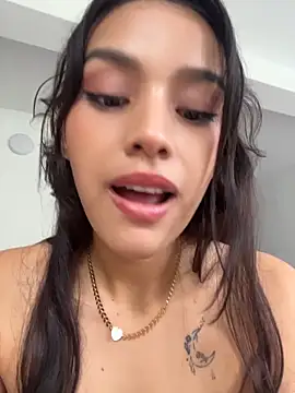 Mia-villalobos webcam