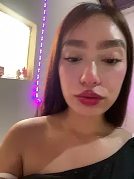 Miakittyyy webcam