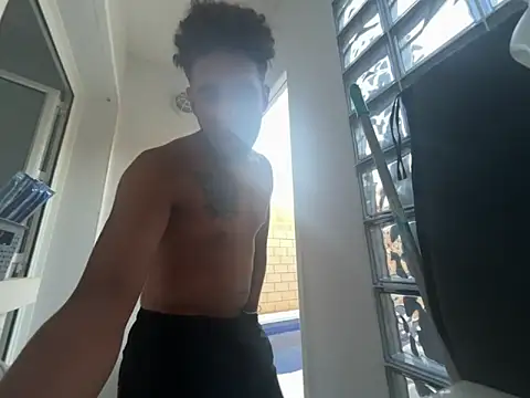 blackandwhite221 webcam