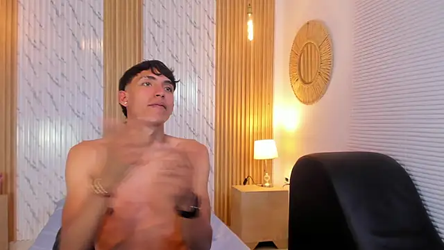 myke_tucker webcam
