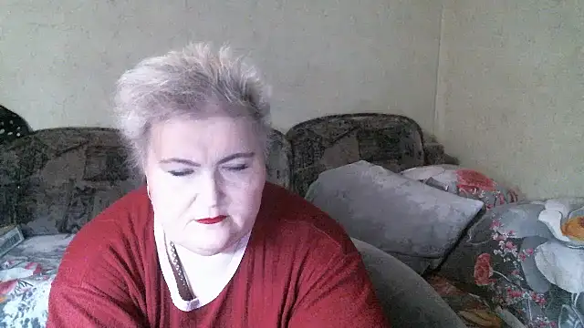 Lana555 live cam on StripChat