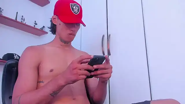 Jonryder_ live cam on StripChat