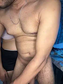 Rohan_and_Ria live cam on StripChat