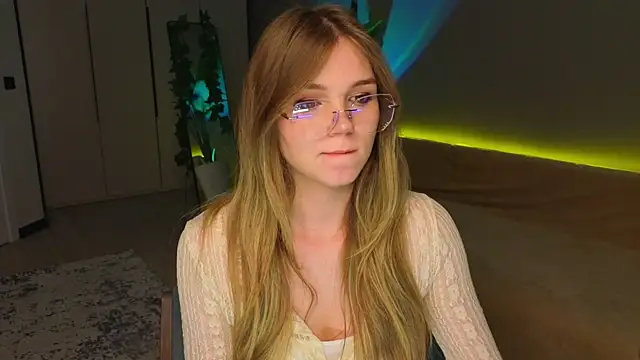 linakorvin live cam on StripChat