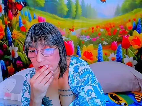 indianroxy webcam