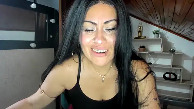 Tania_mature webcam