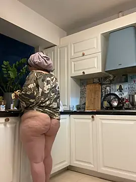 Layla- webcam