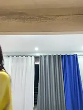 Sis27 live cam on StripChat