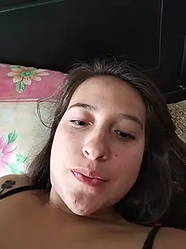 rouse_lux live cam on StripChat