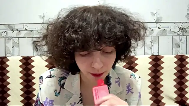 Nikatyanxx webcam